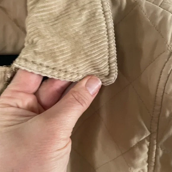 American Living Quilted Beige Jacket with Dark Brown Details - Picture 4 of 11